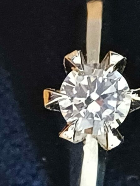 0.69 CT Vintage Diamond Ring - Image 8