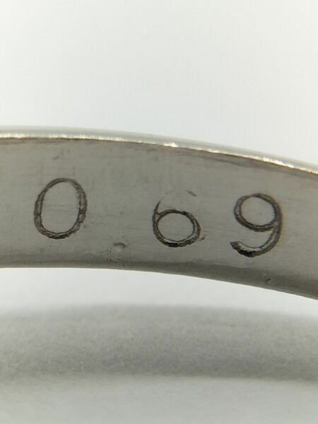 0.69 CT Vintage Diamond Ring - Image 4