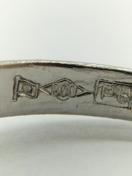 0.69 CT Vintage Diamond Ring - Image 5