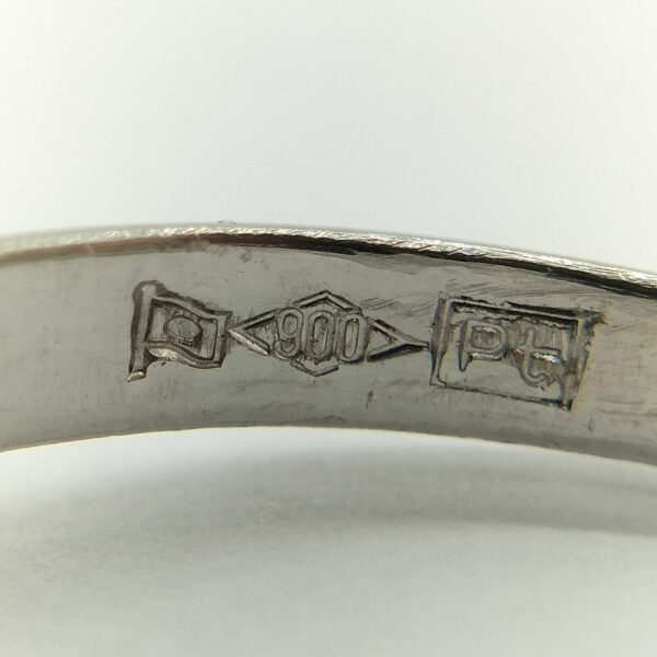 0.69 CT Vintage Diamond Ring - Image 6